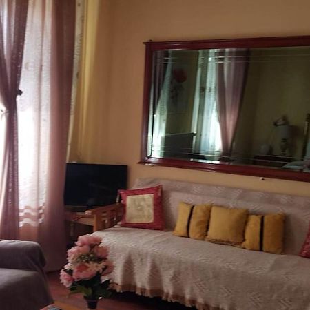 Granny'S Home كالامباكا المظهر الخارجي الصورة